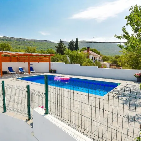 アパート Nina By Interhome