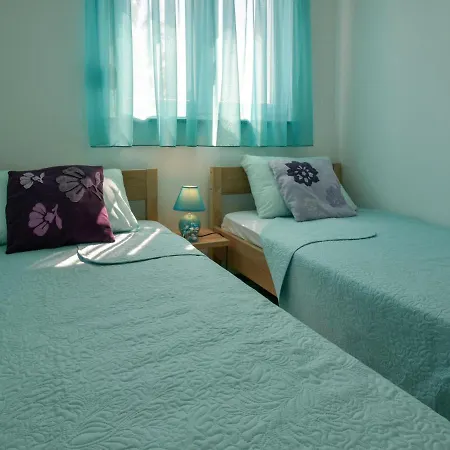Nina By Interhome Apartman